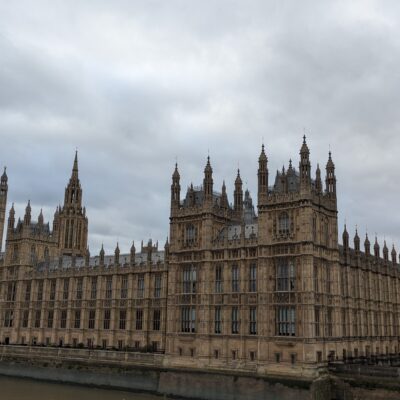 DLD 555: The Earl of Global Services